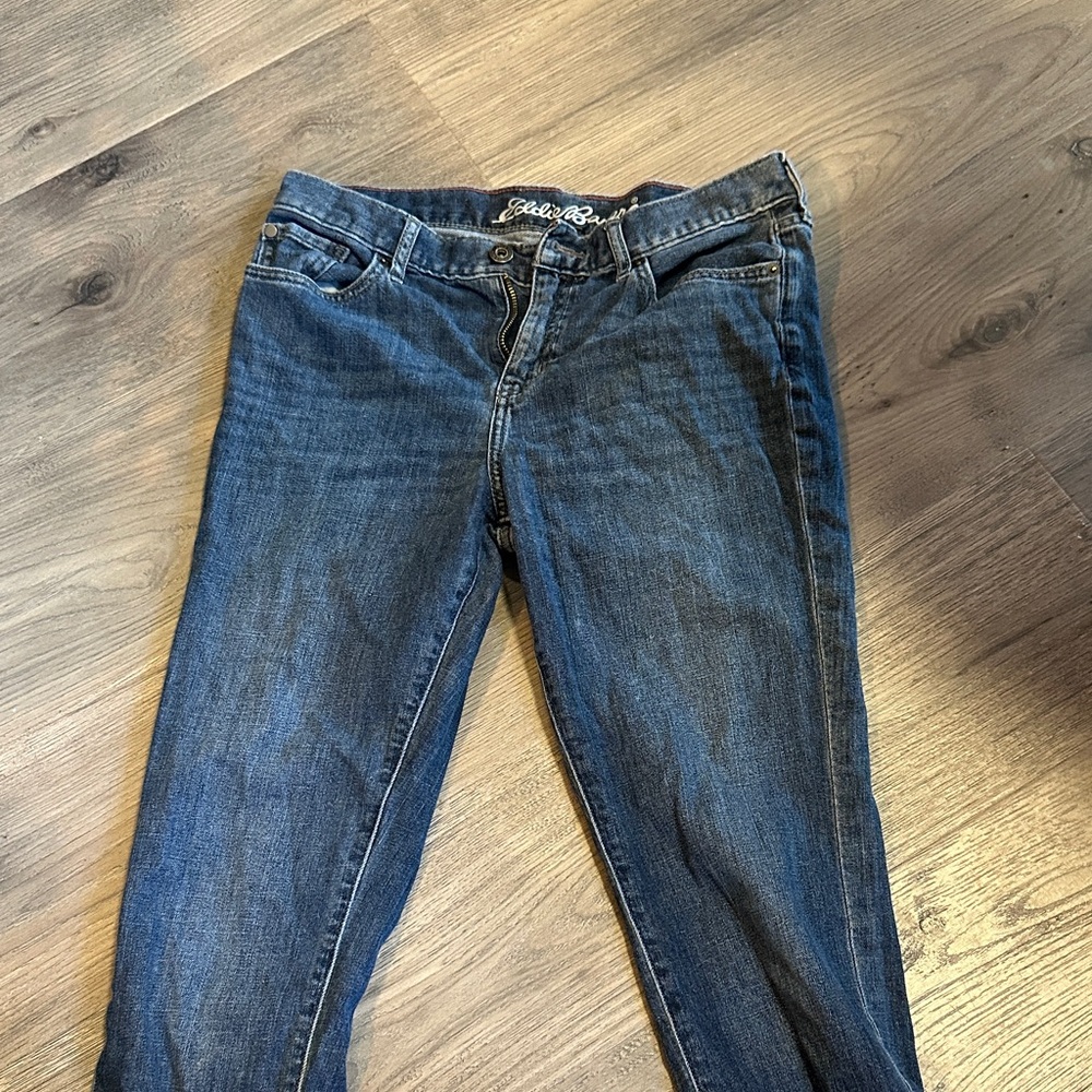 Eddie Bauer Women's Skinny Jeans in Dark Blue Wash